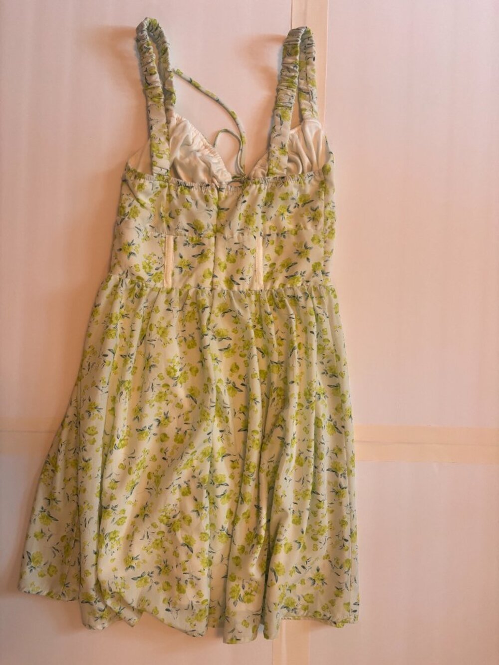 That’s So Fetch Meznin Green Floral Mini Dress NWT XXS AU 4 Cutout Party - Picture 6 of 9